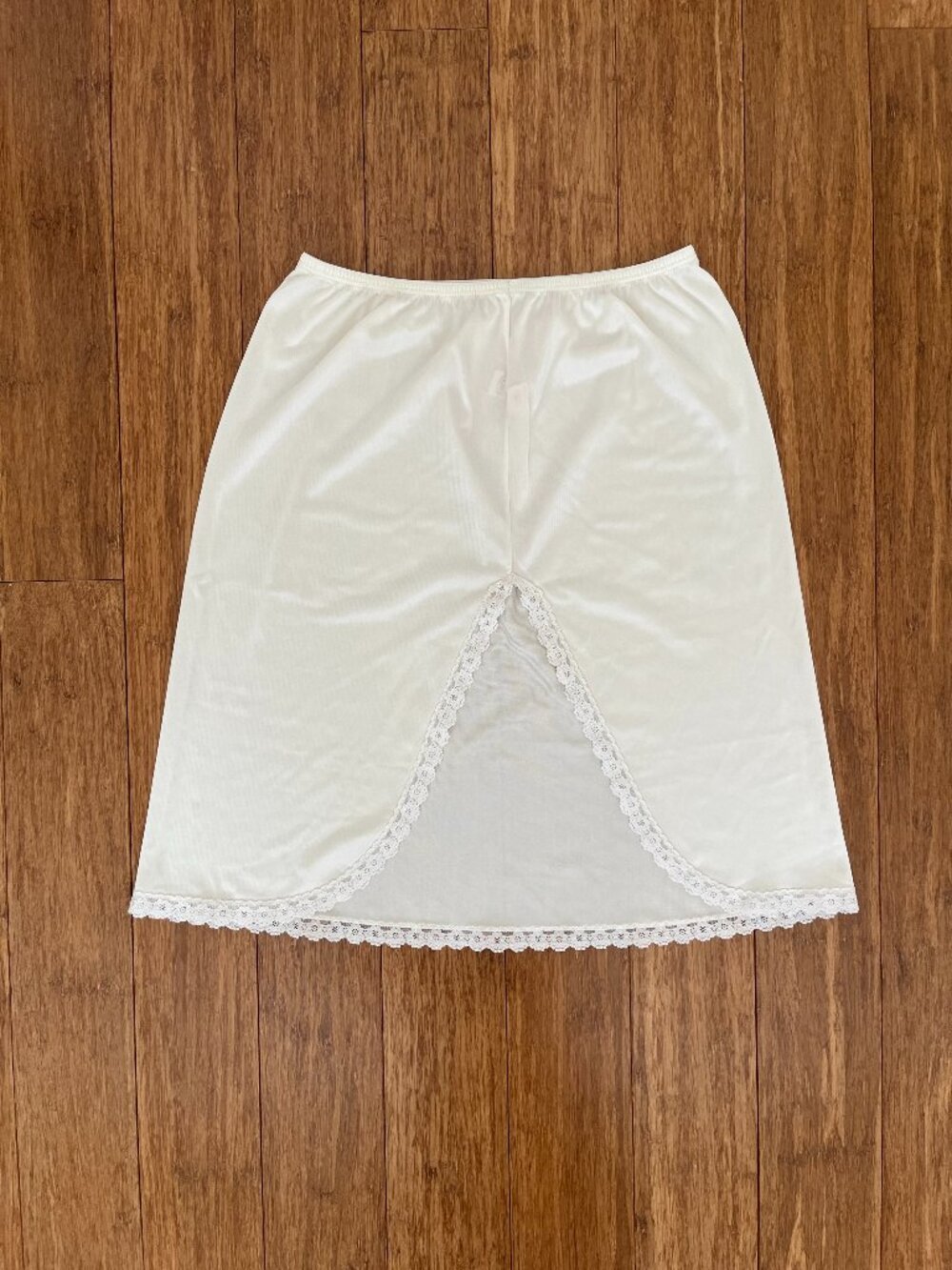 Vintage Kayser White Lace Trim Slip Skirt S Made in USA